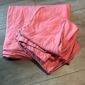 Flat sheet and pillow case